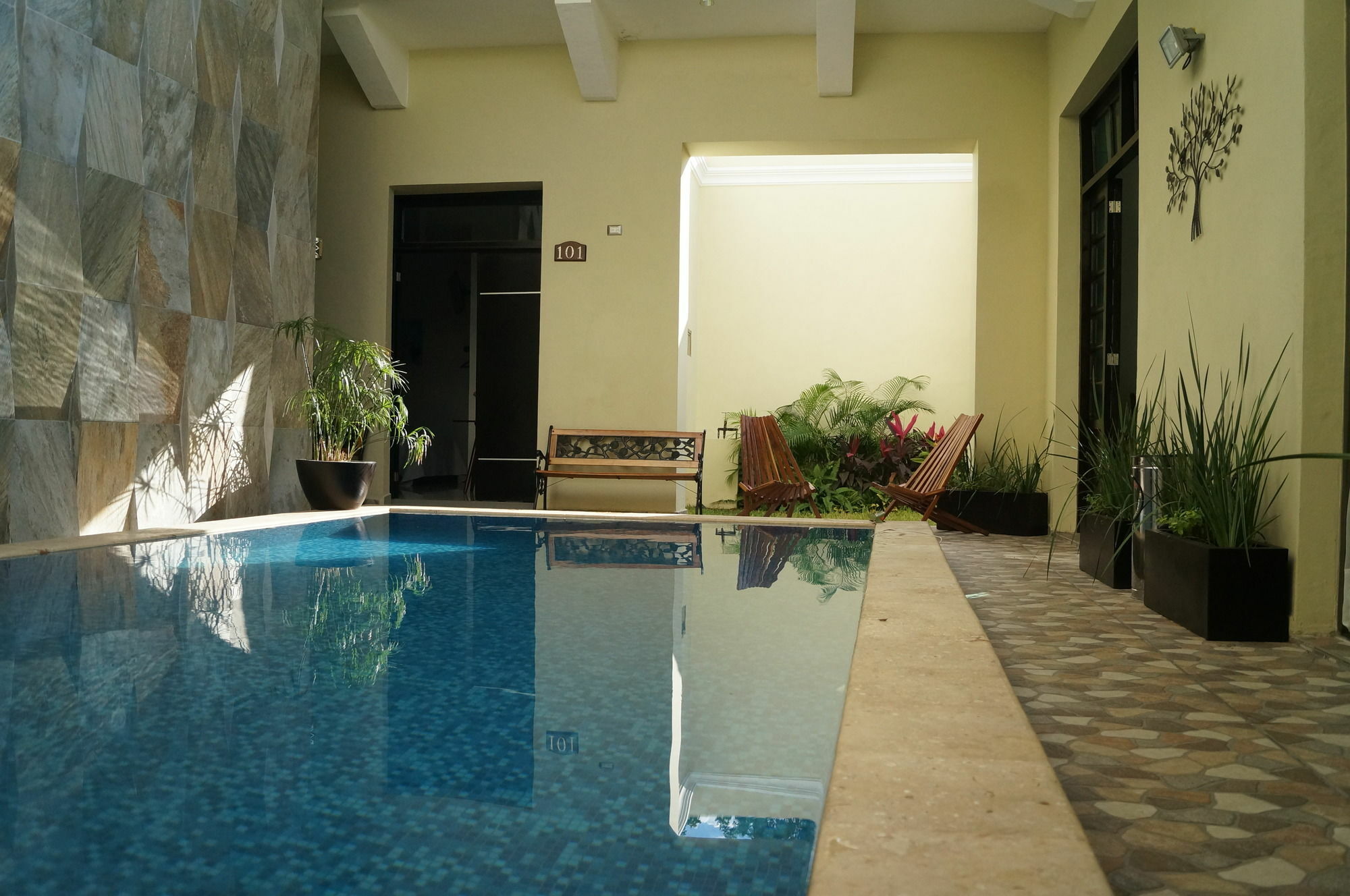 Hotel Casa Palomino Merida Exterior photo